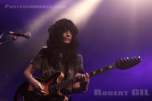 L.A. WITCH - 2017-03-04 - PARIS - Trabendo - 